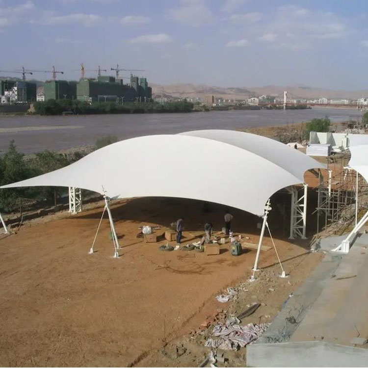 四平膜结构汽车棚